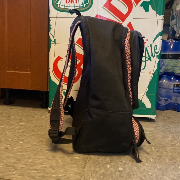 Pink and black Billabong book bag - Picture 3 of 3